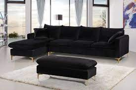 Naomi Black Lf Sectional Sofa 636 Meridian Furniture Sectional Sofas In 2021 Black Sofa Living Room Black Living Room Decor Black Sectional Living Room