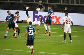 La vittoria va agli andalusi che al termine di una partita combattuta hanno conquistato il sesto trofeo della loro storia. Uefa Europa League Finale Le Fc Seville Remporte Une 6e Finale De C3 Dans Son Histoire Sport Fr