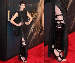 Anne hathaway can afford to feel smug about 2012, having married the love of her life and landed les misérables. Anne Hathaway In Tom Ford At Les Miserables Premiere
