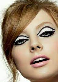 Pin By Alicia Renee On Beaute Retro Makeup Vintage Makeup 60s Makeup