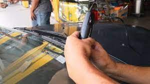 Means tiap kali nak turun kereta, aku kena turunkan cermin hahaha memalukan betoi. Cara Mudah Hilangkan Cermin Retak Windshield Crack Repair Dr Cermin Youtube