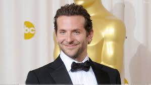 A star is born (více). Bradley Cooper Se Konecne Dockal Ziskal Prvni Cenu Za Rezii Filmu Zrodila Se Hvezda