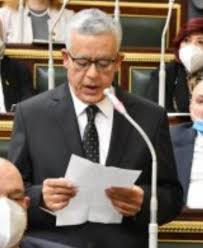 صرح السفير بسام راضي المتحدث باسم رئاسة الجمهورية، أن المستشار دكتور حنفي على جبالي أدى اليمين الدستورية كرئيس للمحكمة الدستورية العليا أمام الرئيس. Ab85u47bsnkgvm