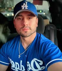 Armando Corona's Instagram, Twitter & Facebook