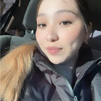 Stephany Silva's Instagram, Twitter & Facebook