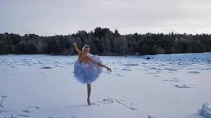Her nle için anında hazır 4k ve hd video. The Ballerina Dancing On Ice For A Real Swan Lake