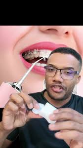 Limpeza Dental Inovadora com Jato de Água