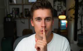 Leonel Reyna 🇲🇽 (@NQLeoPolyglot)