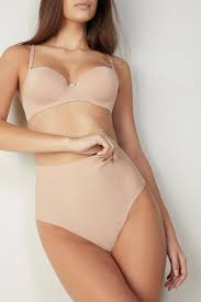Au moins 50 % de polyester recyclé. Shorty Tanga Taille Haute En Microfibre Sans Couture Intimissimi