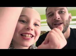 Zoe Hooker's Instagram, Twitter & Facebook