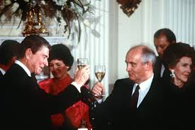 His father, named sergei gorbachev, was a tractor driver. Gorbatschow Das Ende Des Ostblocks Und Der Untergang Der Ddr