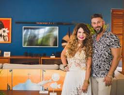 Pra descrever uma mulher não é do jeito que quiser primeiro tem que ser sensível senão, é impossível quem vê por fora, não vai. Avaliada Em R 4 Milhoes Casa De Elba Ramalho Em Trancoso Ganha Repaginada Elba Casas Casas Maravilhosas