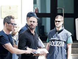 L'ergastolo ostativo è stato introdotto in seguito alle stragi di capaci e di via d'amelio (dove furono uccisi i giudici falcone e borsellino, assieme agli uomini delle loro scorte). Omicidio Fortugno Il Killer Sbaglio Bersaglio E Uccise La Donna Dettagli Secondo Piano News