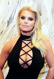 Jessica Simpson Reveals How She Really Feels About Her Breasts - Maxim