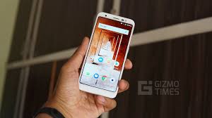 Yu Ace Review - Ticks many boxes, yet ...