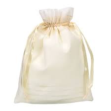 Los bolsos limosnera de laia alen son la mejor representación de este bolso cortesía de la firma. Bolsos Limosnera Para Novias