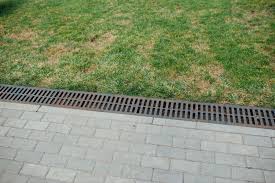 Drainage garten lehmboden sickerleitung lehmboden lehmvoden entwässern entwässerung grundstück boden lehmhaltiger boden am haus lehmboden im garten kann seine vor und nachteile haben. Drainage Im Garten So Entwassern Sie Ihn Richtig