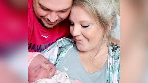 Talk radio host Annie Frey gives birth to a baby girl