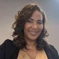 Tina Skeen's Instagram, Twitter & Facebook