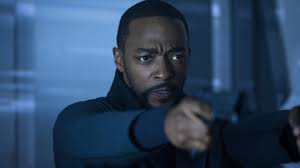 He was born in new orleans, louisiana, to martha (gordon) and willie mackie, sr., who owned a business, mackie roofing. Takeshi Kovacs Meldet Sich Zuruck Erster Blick Auf Anthony Mackie In Altered Carbon Staffel 2