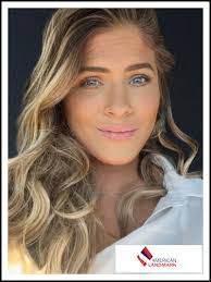 Stacey Rader's Instagram, Twitter & Facebook