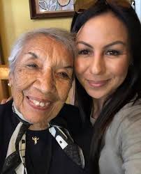Happy 99th birthday to my Tia Mary! She is such an inspiration to me. Her  devotion as a wife, her love for her family, her work ethic, her “nothing  is impossible” attitude.