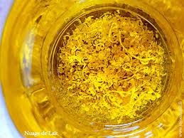Comment Faire De L Huile Aromatisee Au Citron Nuage De Lait Huile Aromatisee Huile Parfumee Huile