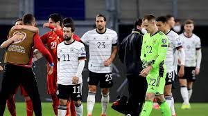 Engeland was zowel met als zonder bal slimmer dan de formatie van joachim löw. Blamage Duitsland Tegen Noord Macedonie Engeland Wint Topper Tegen Polen Nos