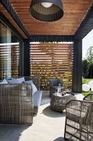 Dank flexibler lamellen lässt sich der lichteinfall in den raum. Terrasse Uberdachung Holz Jalousien Sonnenschutz Terrasse Uberdachung Holz Uberdachung Holz Verkohltes Holz
