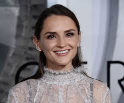 Watch: Rachael Leigh Cook finds romance, adventure in Vietnam in 'A  Tourist's Guide to Love'