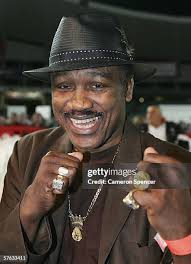 67 Cameron Frazier Photos & High Res Pictures