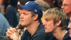 Nick & Aaron Carter“: saiba onde assistir à série sobre os irmãos cantores 