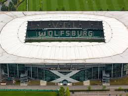It is a service where you can make introductory contact with employers & recruiters in your profession, and vice versa. Der Vfl Wolfsburg Wechselt Die Seite Vfl Startet Mit Neuer Bank Und Neuer Buseinfahrt In Die Saison Kicker