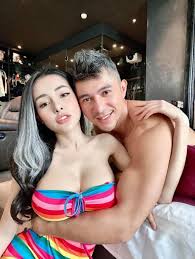 Check spelling or type a new query. Má»›i Om áº¥p Tren Song Livestream Ngan 98 Láº¡i Gá»i LÆ°Æ¡ng Báº±ng Quang La NgÆ°á»i Yeu