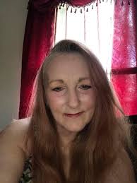 Shaun is 61! Wow! He looks like Angela's (58 year old) daughter 🤣🤣🤣