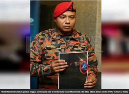 Hari ini akhbar melaporkan seorang wanita membuat panggilan ke talian jabatan bomba dan penyelamat malaysia hanya untuk menangkap ikan keli yang menyengat kucingnya sehingga mati. Itu Gambar Saya Bukan Muhammad Adib Mysyiok Tv