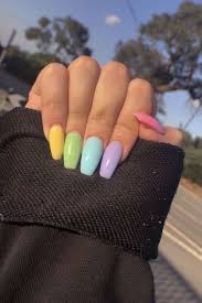 These acrylic nail designs are glamorous and unique, giving you the inspiration you'll need to create your own fabulous designs for that special occasion. Summer Nails Ideas Ombre Acrylic Nails Acrylic Nails Acrylic Nails Coffin Short