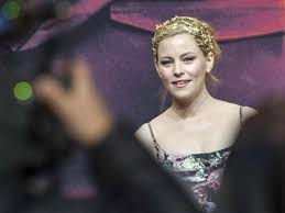 I'm elizabeth banks and this is my official website on tumblr. Kunst Und Kultur Elizabeth Banks Macht Bei Den Power Rangers Mit Startseite Frankenpost