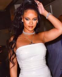 She was first discovered by american record producer evan rogers in. Rihanna Rihanna Looks Rihanna Outfits Rihanna
