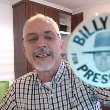 Maureen Dickson's Instagram, Twitter & Facebook