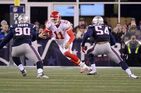 The chiefs vs chargers game will begin at 4:25 p.m. Thursday Night Football Week 1 Chiefs Vs Patriots Game Time Tv Schedule Online Stream Odds Cincy Jungle