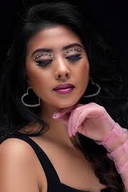 Jenifer Harrison's Instagram, Twitter & Facebook