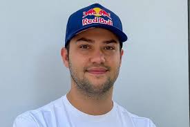 Felipe Fraga é anunciado como novo piloto oficial da Mercedes