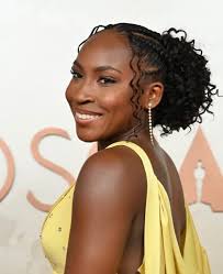 my first oscars in custom @miumiu & @rolex 💫💛