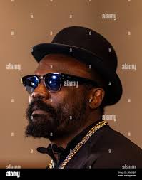 Londoneer hi-res stock photography and images