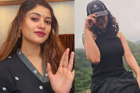 Oviya Shuts Down Trolls After Viral Video Rumors