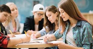 Amintim că planurile ministerului educației de a modifica, începând din această toamnă, numărul de. Cum Arata Noile Planuri Cadru Pentru Invatamantul Liceal Si Profesional Mec Asteptam Propuneri De Imbunatatire