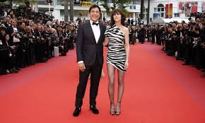 Le festival performance d'acteur aura lieu à cannes durant la deuxième quinzaine du mois prochain. Festival De Cannes 2019 Les Stars Du Premier Tapis Rouge