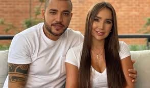 Yesid eduardo uribe ordóñez 3 (bucaramanga, 22 de marzo de 1987), 1 más conocido como jessi uribe, es un cantante y músico colombiano, reconocido principalmente por su participación en los realities la voz colombia y a otro nivel del canal caracol. Video De Jessi Uribe Y Paola Jara Cuando No Eran Novios La Fm