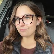 Mackenzie Clarke (@kenzclarke)